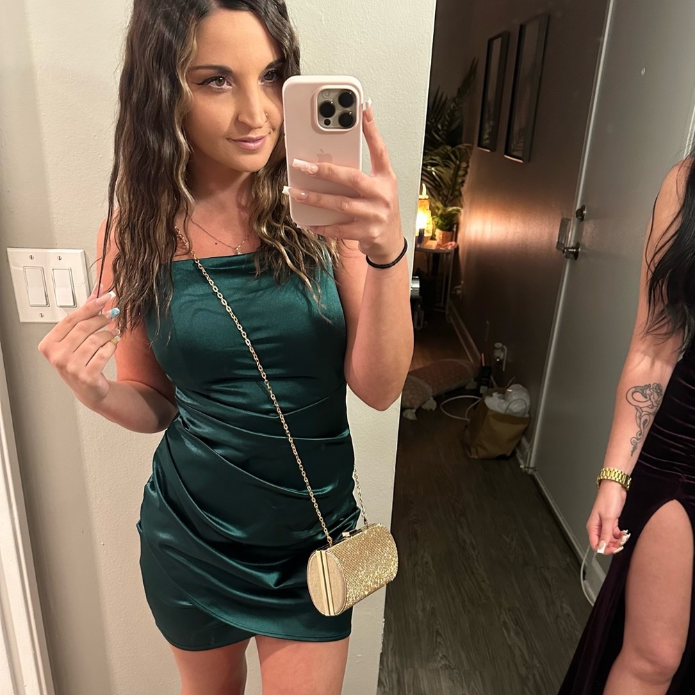 Meet your Posher, Whitley